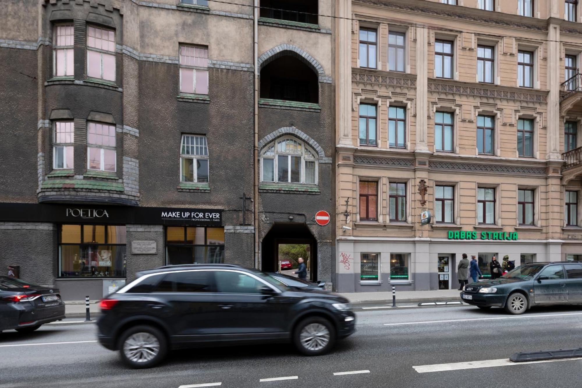 Brivibas Yard Apartment With Parking In City Center Rīga Exterior foto