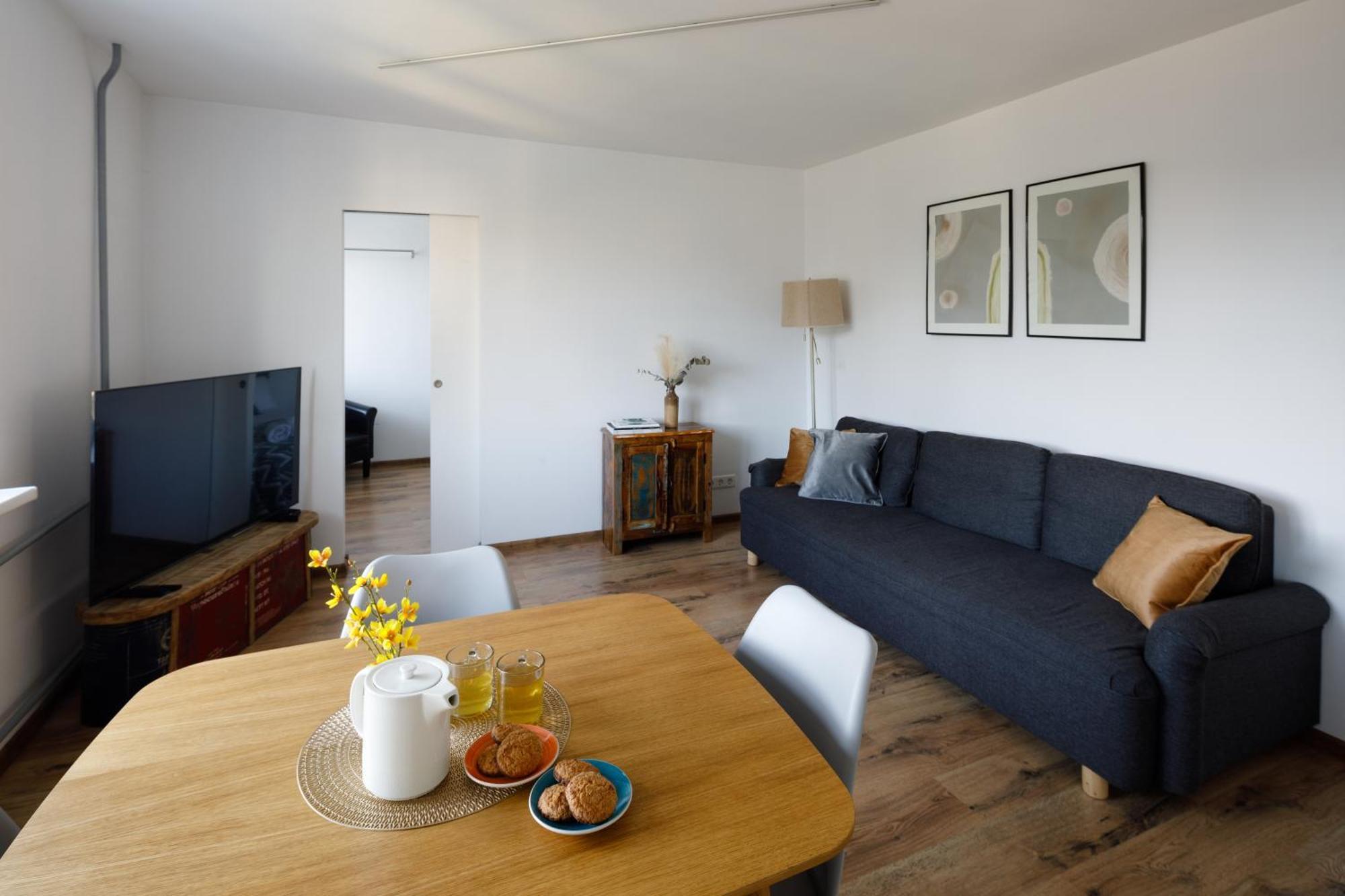 Brivibas Yard Apartment With Parking In City Center Rīga Exterior foto