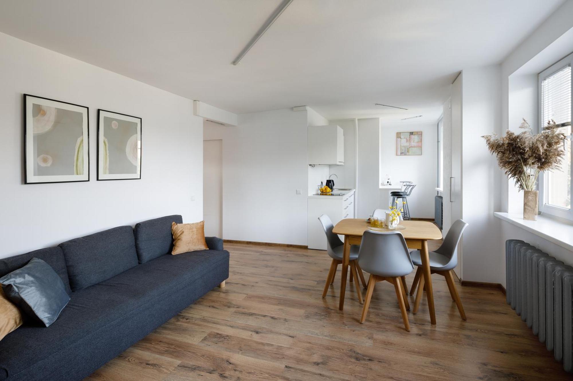 Brivibas Yard Apartment With Parking In City Center Rīga Exterior foto